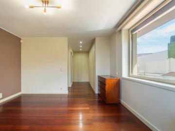 Moradia T4 para Venda em Aldoar, Foz do Douro e Nevogilde