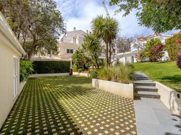 Moradia T5 para Venda em Cascais e Estoril