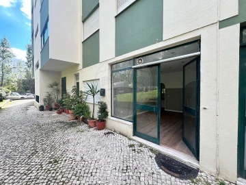 Loja para Arrendamento em Oeiras e São Julião da Barra, Paço de Arcos e Caxias