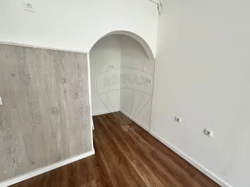 Loja para Arrendamento em Oeiras e São Julião da Barra, Paço de Arcos e Caxias