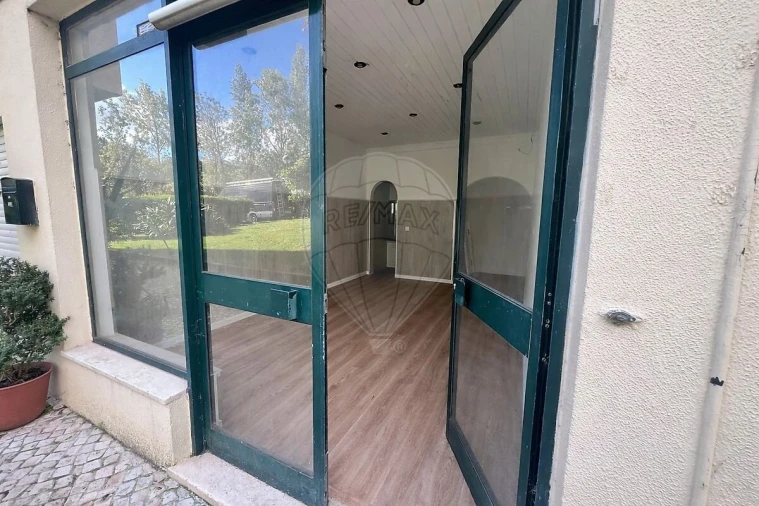 Loja para Arrendamento em Oeiras e São Julião da Barra, Paço de Arcos e Caxias Foto 9