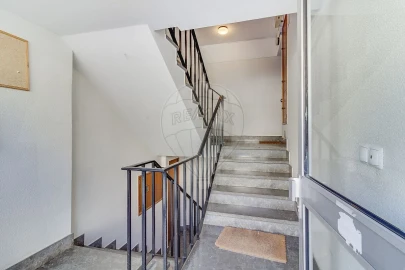 Apartamento T3 para Venda em Oeiras e São Julião da Barra, Paço de Arcos e Caxias