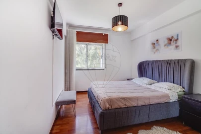 Apartamento T3 para Venda em Oeiras e São Julião da Barra, Paço de Arcos e Caxias