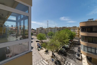 Apartamento T1 para Venda em Charneca de Caparica e Sobreda