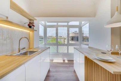 Apartamento T1 para Venda em Charneca de Caparica e Sobreda