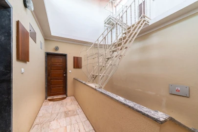 Apartamento T1 para Venda em Charneca de Caparica e Sobreda