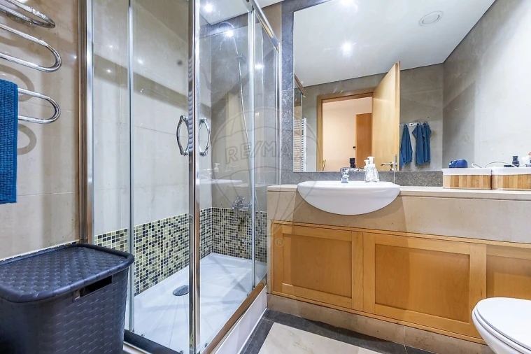 Apartamento T3 para Venda em Carnaxide e Queijas Foto 20