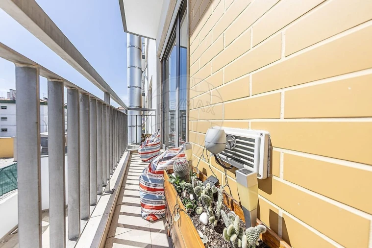 Apartamento T3 para Venda em Carnaxide e Queijas Foto 7