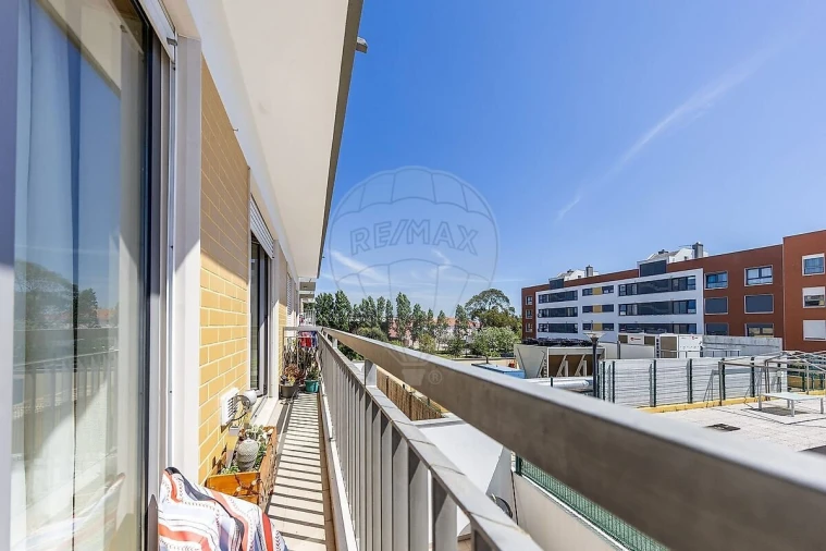 Apartamento T3 para Venda em Carnaxide e Queijas Foto 8