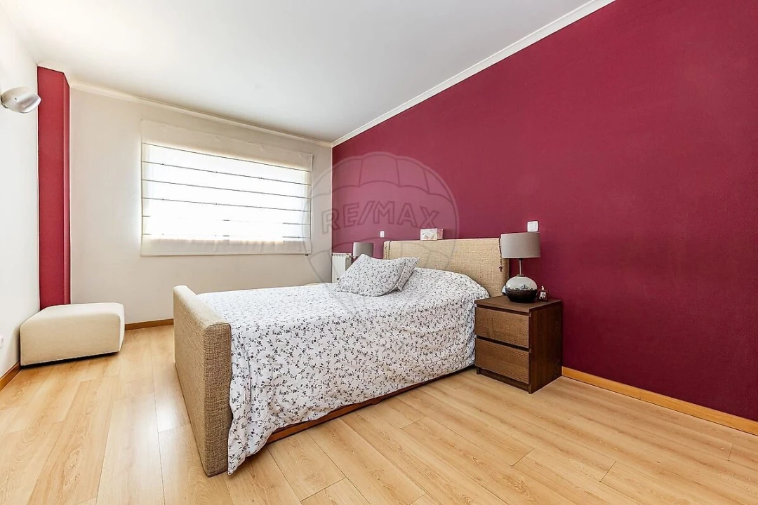 Apartamento T3 para Venda em Carnaxide e Queijas Foto 27