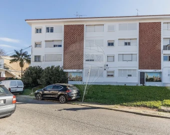 Apartamento T2 para Venda em Pontinha e Famões