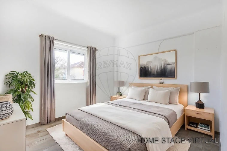 Apartamento T2 para Venda em Pontinha e Famões Foto 2