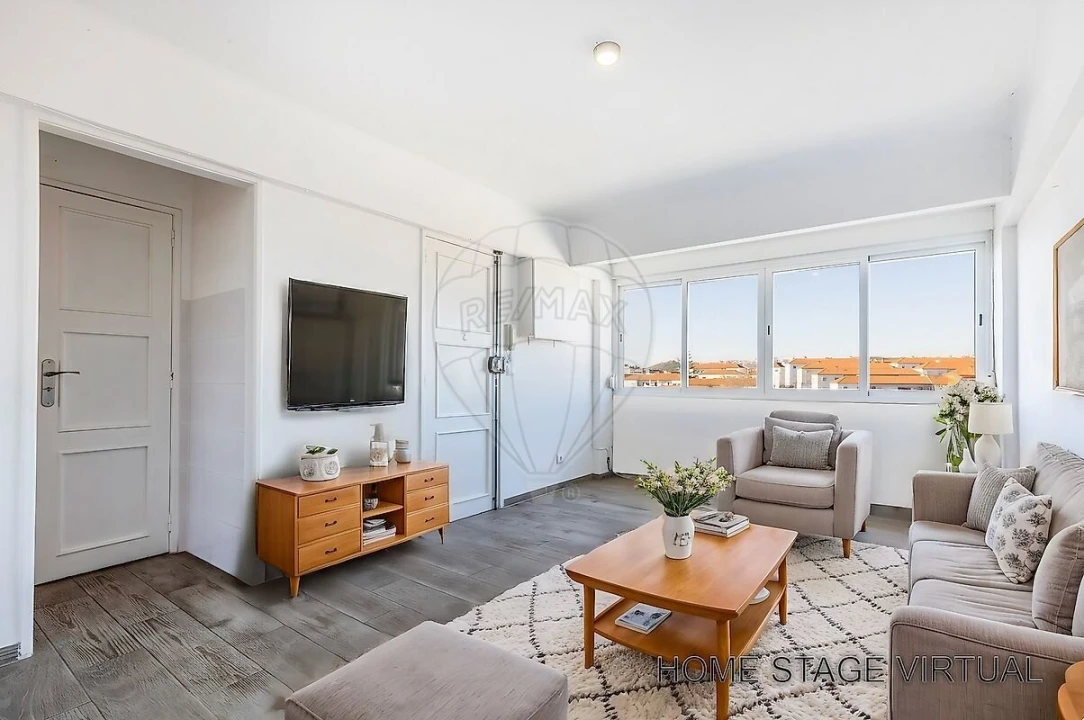 Apartamento T2 para Venda em Pontinha e Famões Foto 1