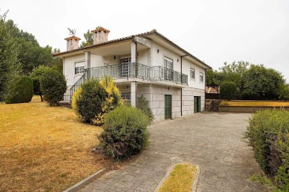 Moradia T3 para Venda em Moreira do Rei e Várzea Cova