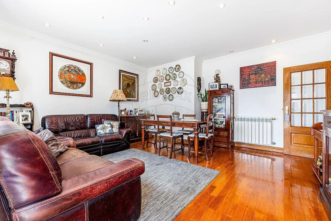Apartamento T3 para Venda em Penha de França Foto 2