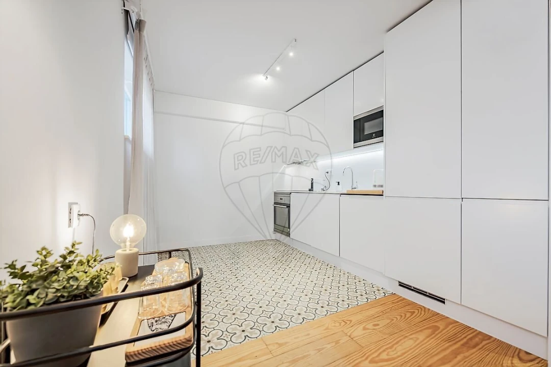 Apartamento T1 para Venda em Santo António Foto 7