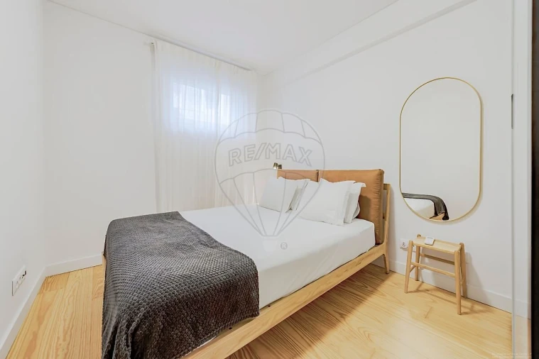 Apartamento T1 para Venda em Santo António Foto 8