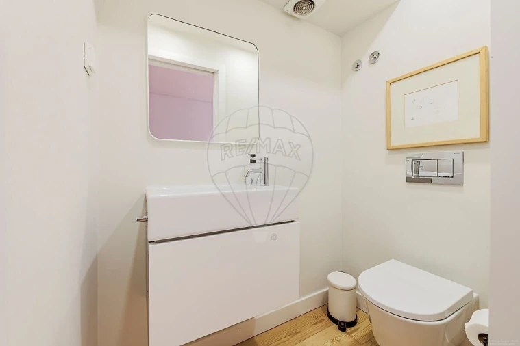 Apartamento T1 para Venda em Santo António Foto 14