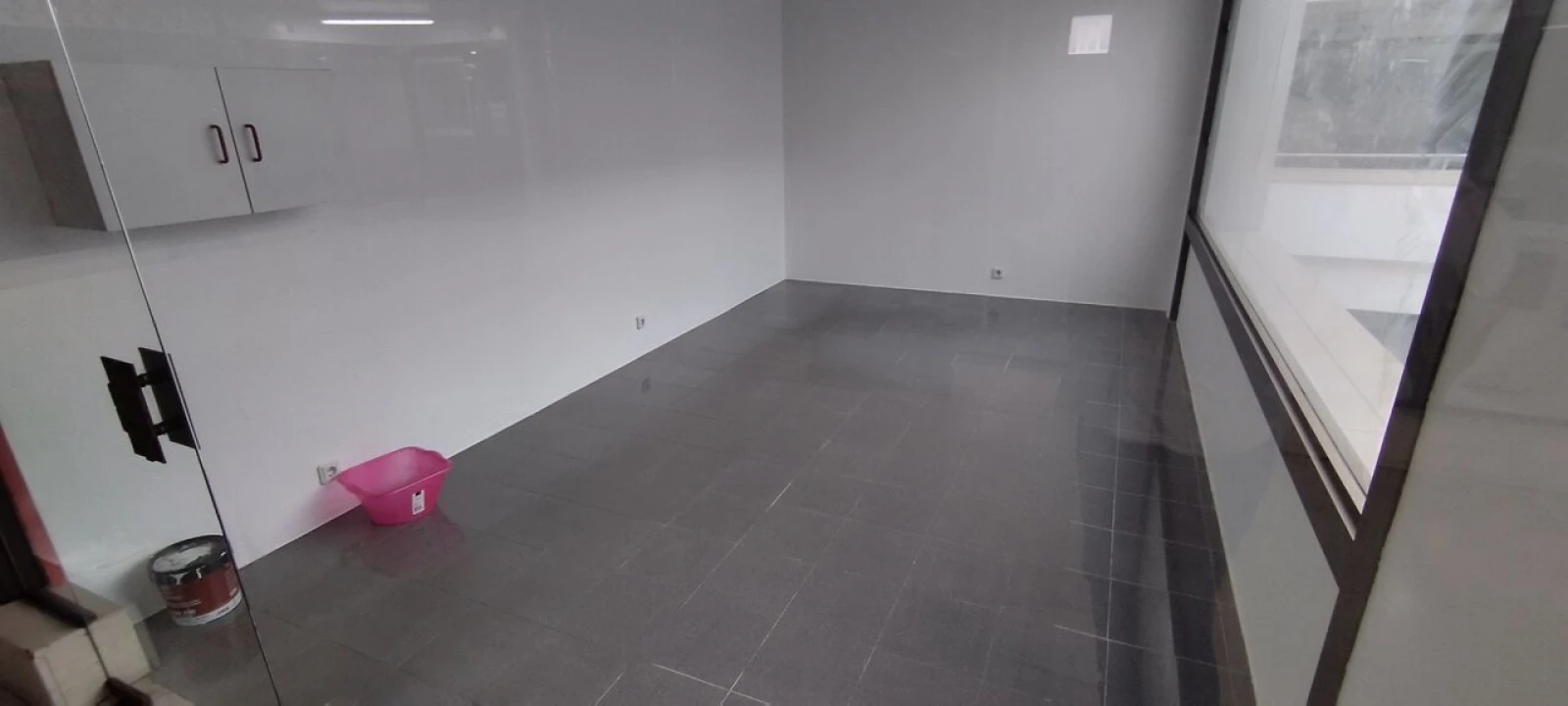 Loja para Arrendamento em Benfica Foto 7