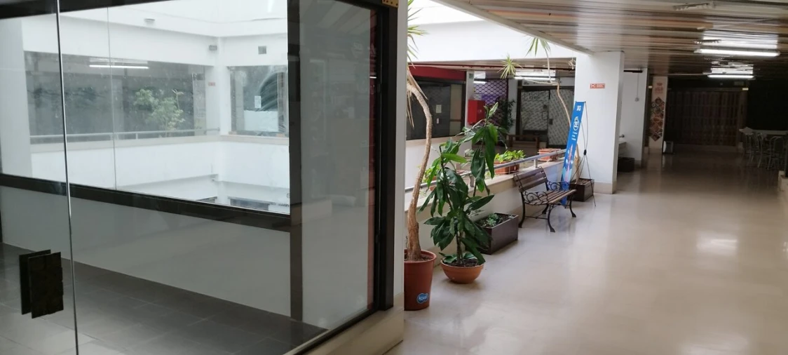 Loja para Arrendamento em Benfica Foto 6