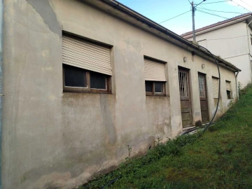 Moradia T2 para Venda em Coronado (São Romão e São Mamede)