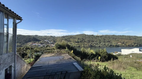 Moradia T3 para Venda em Foz do Sousa e Covelo