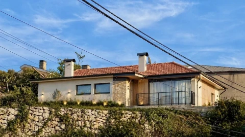 Moradia T3 para Venda em Foz do Sousa e Covelo