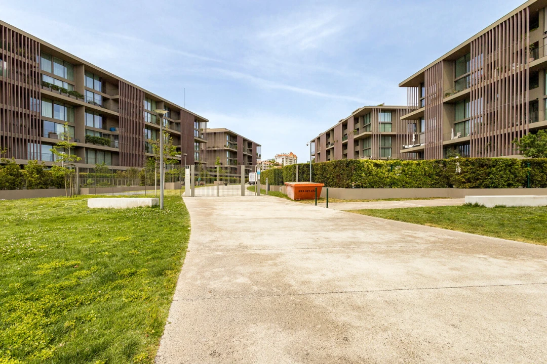 Apartamento T2 para Venda em São Domingos de Rana Foto 24