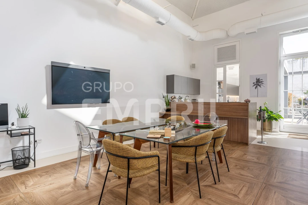 Moradia T4 para Venda em Santa Marinha e São Pedro da Afurada Foto 4