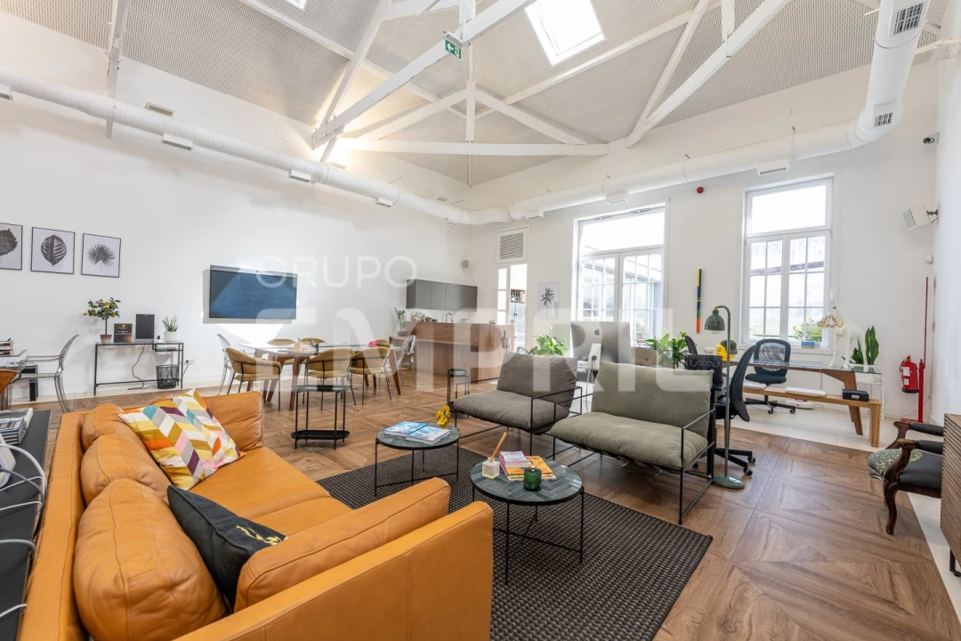 Moradia T4 para Venda em Santa Marinha e São Pedro da Afurada Foto 6