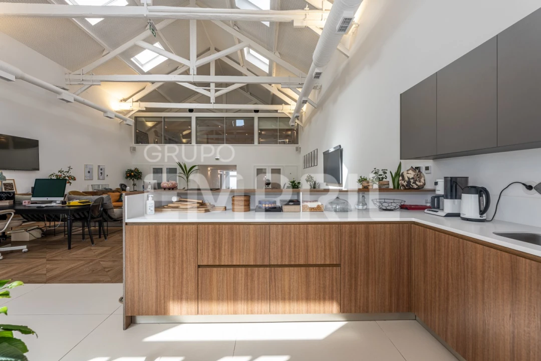 Moradia T4 para Venda em Santa Marinha e São Pedro da Afurada Foto 16