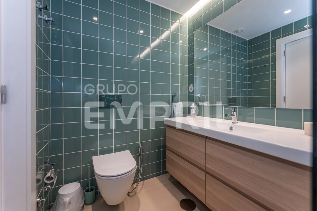 Moradia T4 para Venda em Santa Marinha e São Pedro da Afurada Foto 30