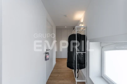 Moradia T4 para Venda em Santa Marinha e São Pedro da Afurada