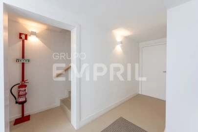 Moradia T4 para Venda em Santa Marinha e São Pedro da Afurada