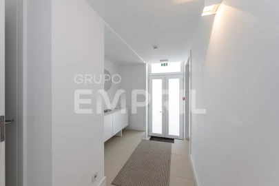 Moradia T4 para Venda em Santa Marinha e São Pedro da Afurada