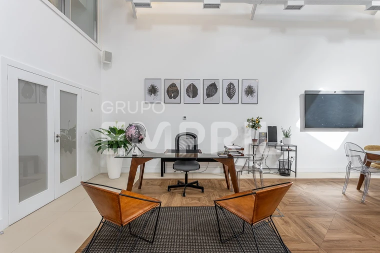 Moradia T4 para Venda em Santa Marinha e São Pedro da Afurada Foto 2