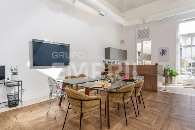 Moradia T4 para Venda em Santa Marinha e São Pedro da Afurada Foto 4