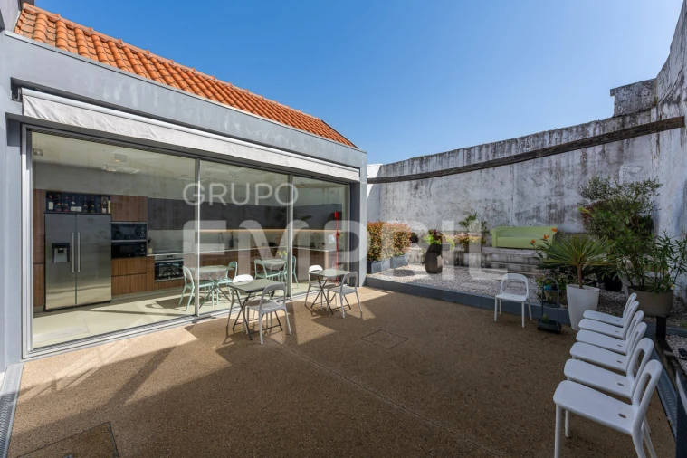 Moradia T4 para Venda em Santa Marinha e São Pedro da Afurada Foto 17