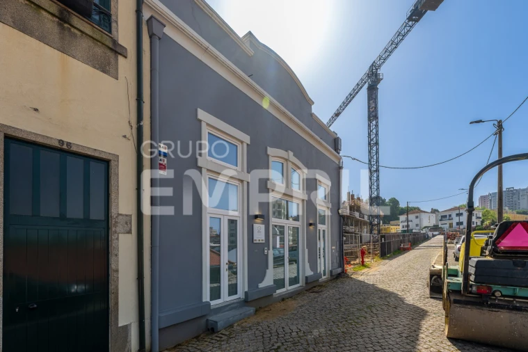 Moradia T4 para Venda em Santa Marinha e São Pedro da Afurada Foto 38