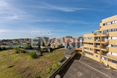 Apartamento T2 para Venda em Gulpilhares e Valadares