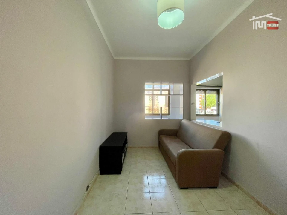 Apartamento T1 para Venda em Barreiro e Lavradio Foto 10
