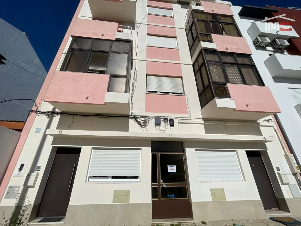 Apartamento T1 para Venda em Barreiro e Lavradio Foto 30