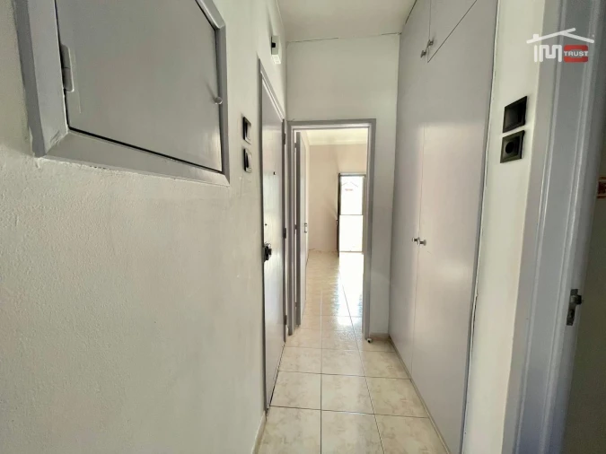 Apartamento T1 para Venda em Barreiro e Lavradio Foto 27