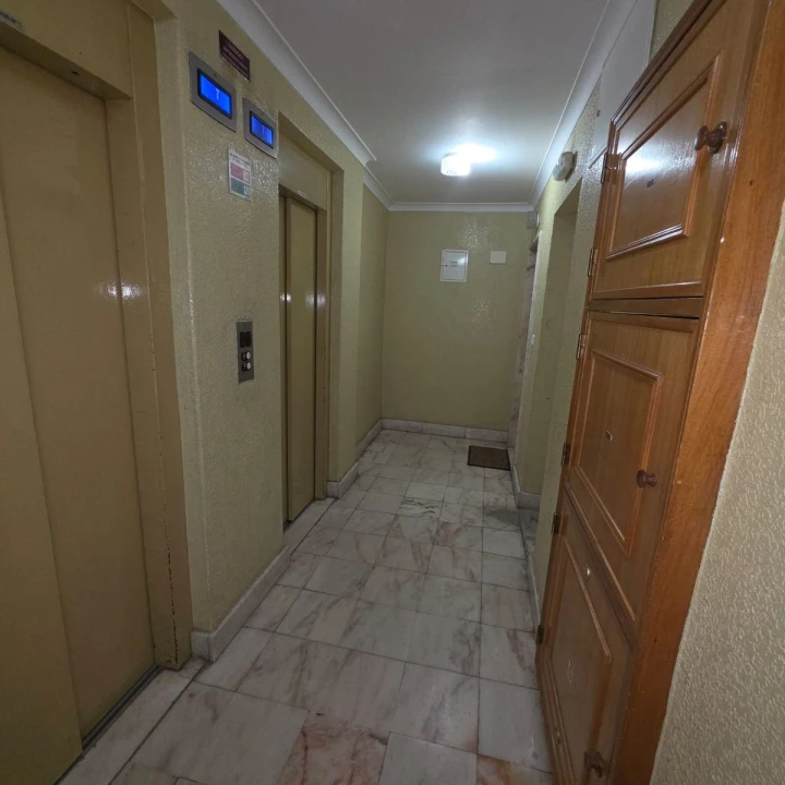 Apartamento T2 para Venda em Rio de Mouro Foto 11