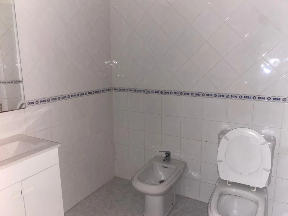 Apartamento T2 para Venda em Rio de Mouro Foto 23