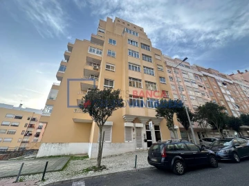 Apartamento T2 para Venda em Rio de Mouro