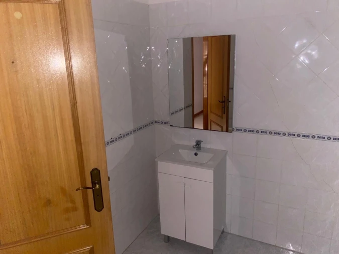 Apartamento T2 para Venda em Rio de Mouro Foto 25