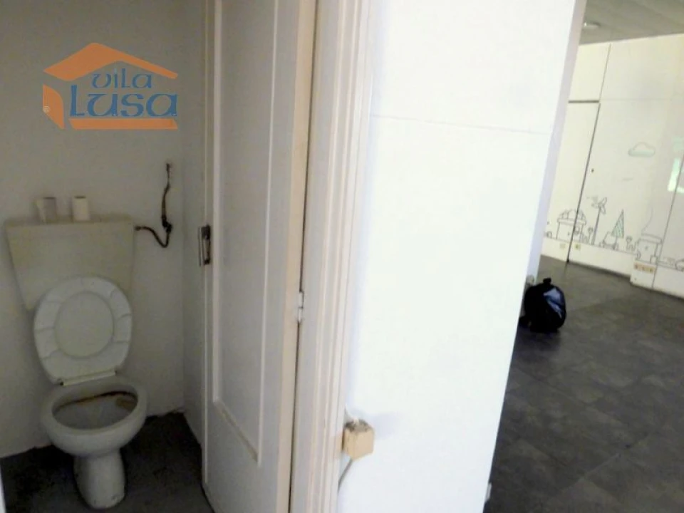 Negócio para Arrendamento em Cedofeita, Santo Ildefonso, Sé, Miragaia, São Nicolau e Vitória Foto 7