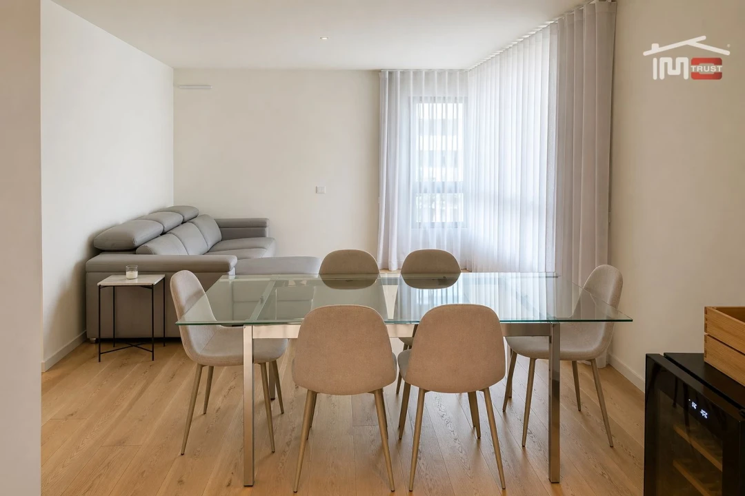 Apartamento T2 para Arrendamento em Parque das Nações Foto 6