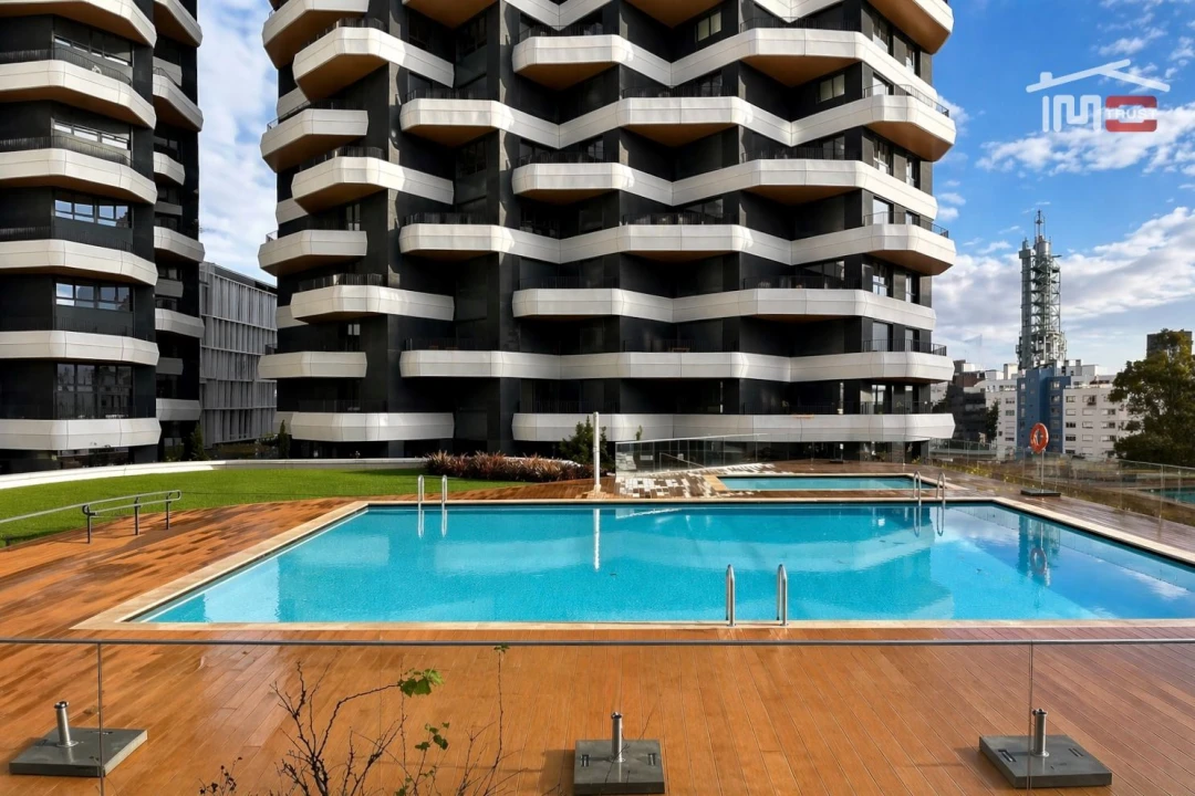 Apartamento T2 para Arrendamento em Parque das Nações Foto 1